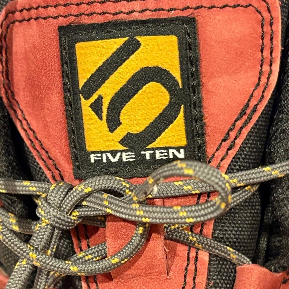 Women's five ten Red guide tennies Athletic Shoes - Picture 2 of 11